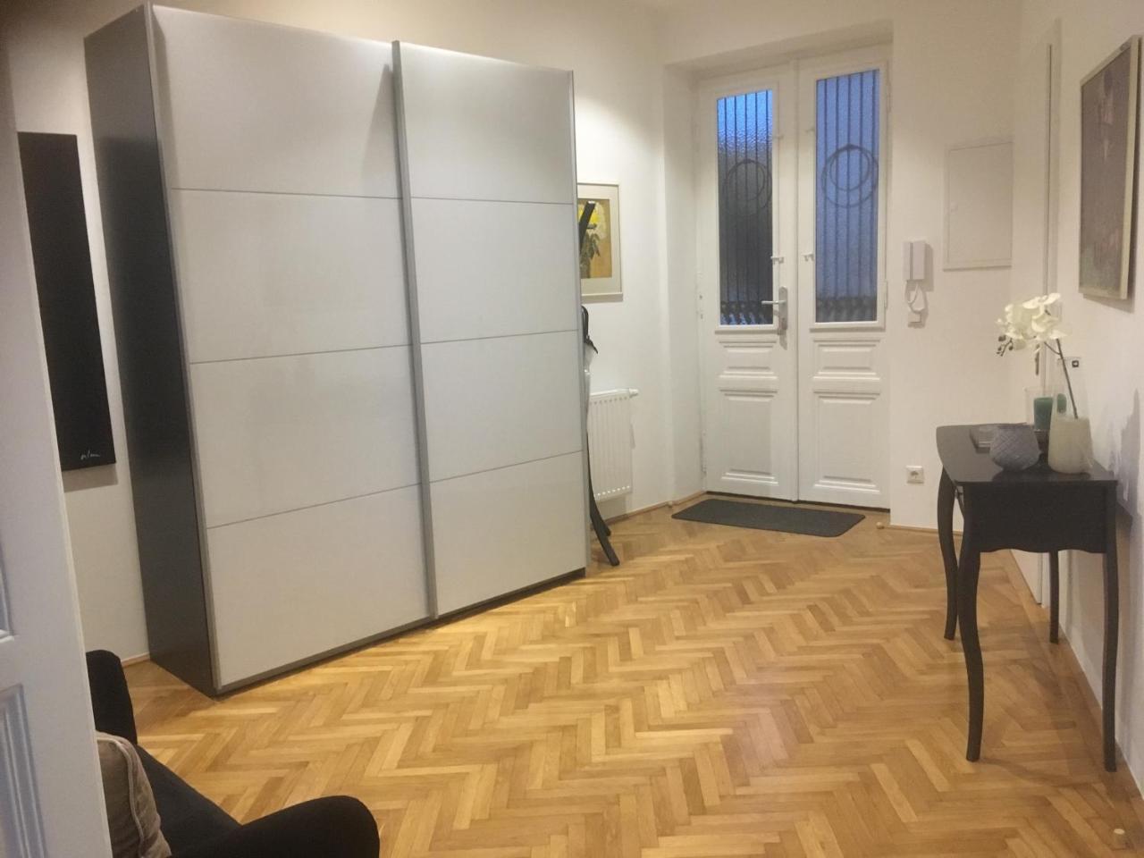 Apartment Vienna Smart Living Buitenkant foto